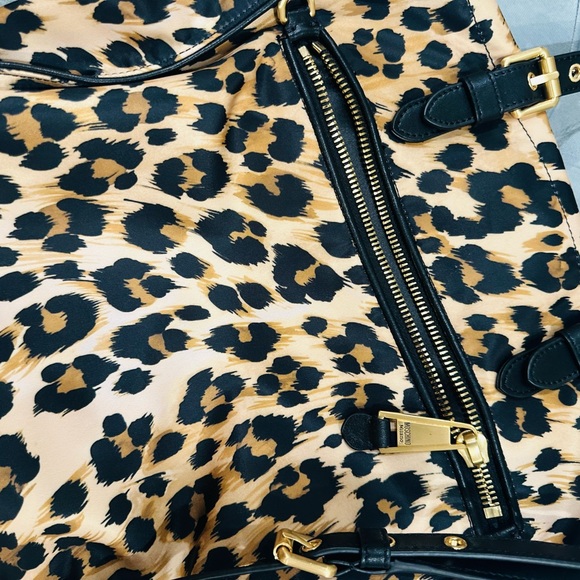 Fancy Crossbody Shopper … - Picture 6 of 8